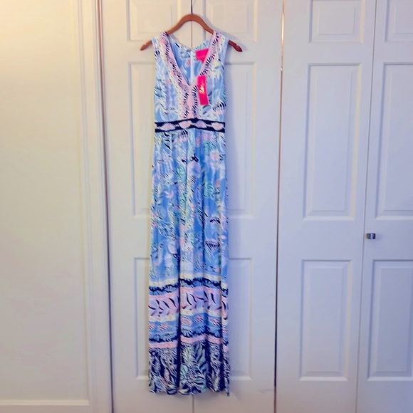Lilly Pulitzer Dresses & Skirts - NWT McKinley maxi dress in Blue Peri Lapis Lanterns. Size 0